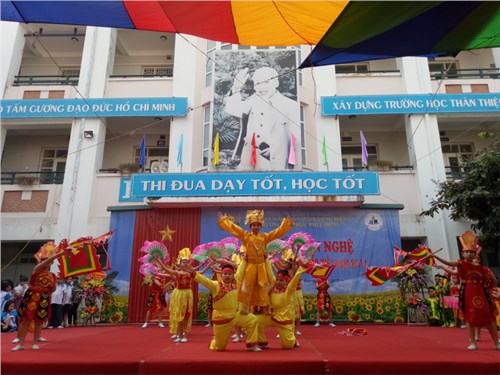 Tiểu học Phúc Đồng với những hoạt động ý nghĩa chào mừng 35 năm ngày nhà giáo Việt Nam